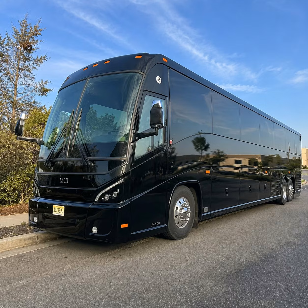 airport transfer buses for government personnel flying through bna