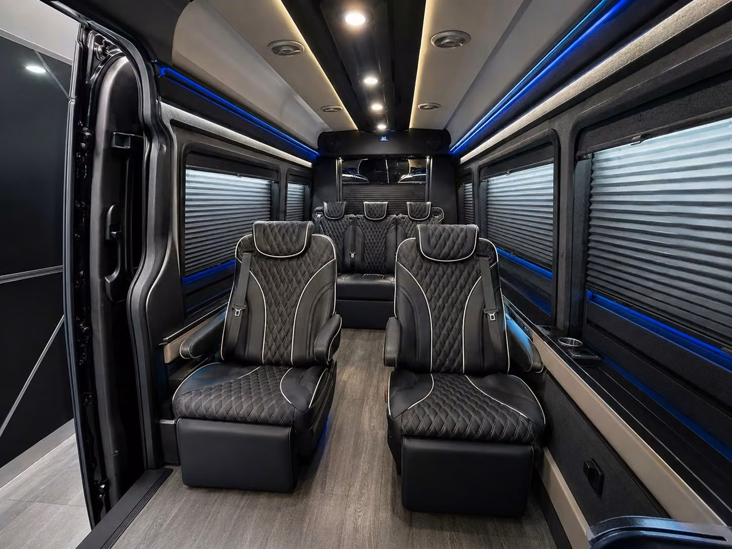 book reliable airport transportation for mtsu events and university travel