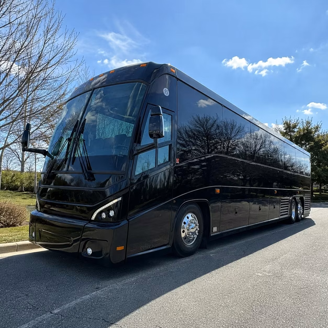mtsu campus and healthcare sector employee shuttles in murfreesboro