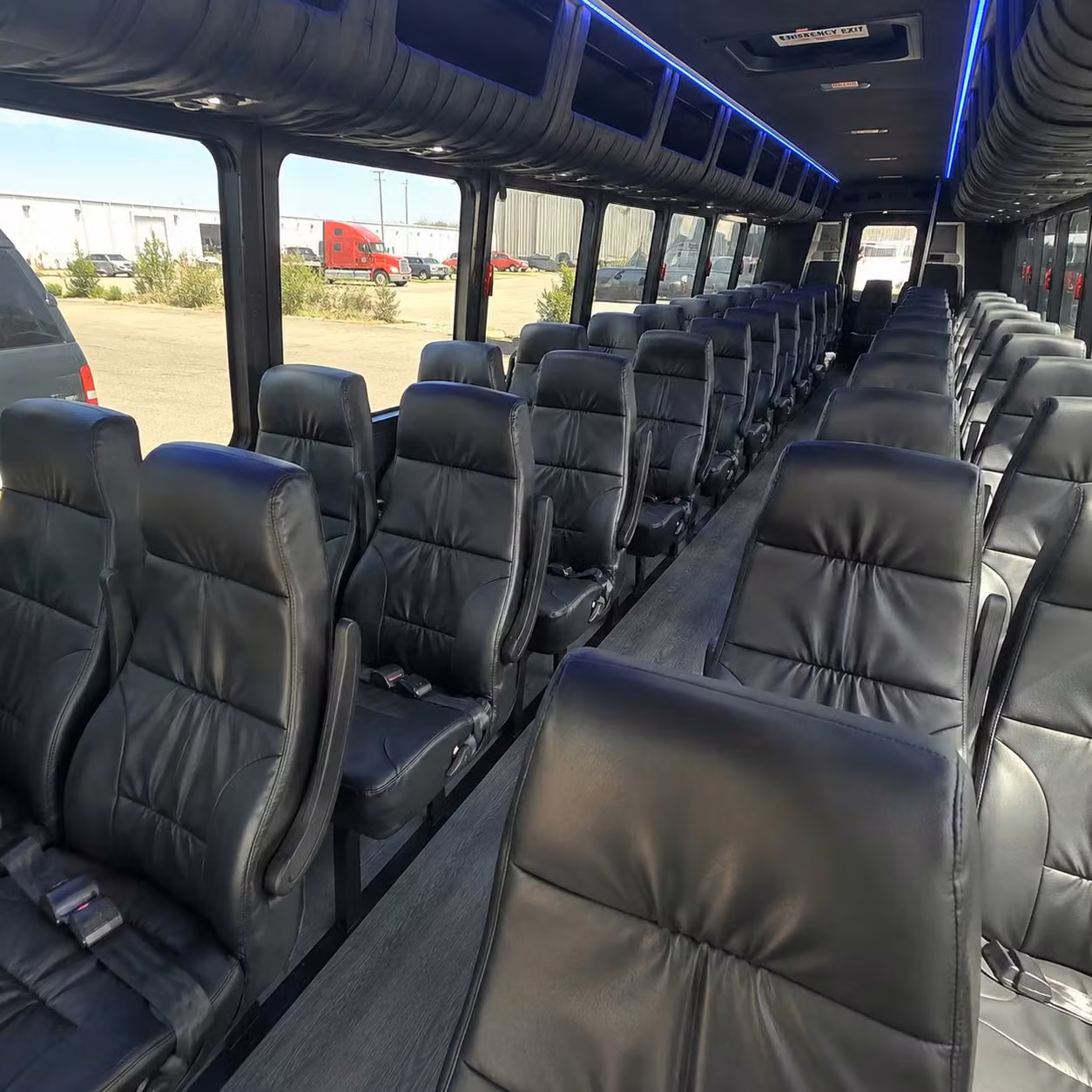 murfreesboro 30 passenger minibus rental